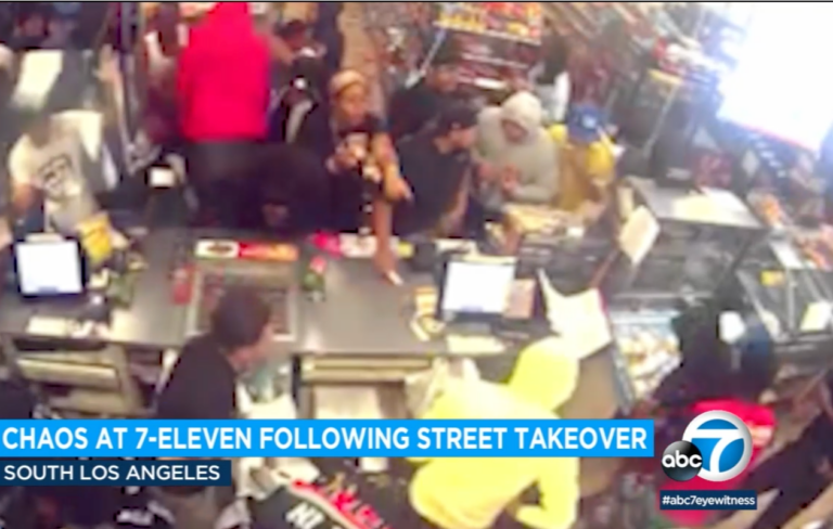 Street Takeover Mob of Over 100 Loots 7-Eleven in LA (video)