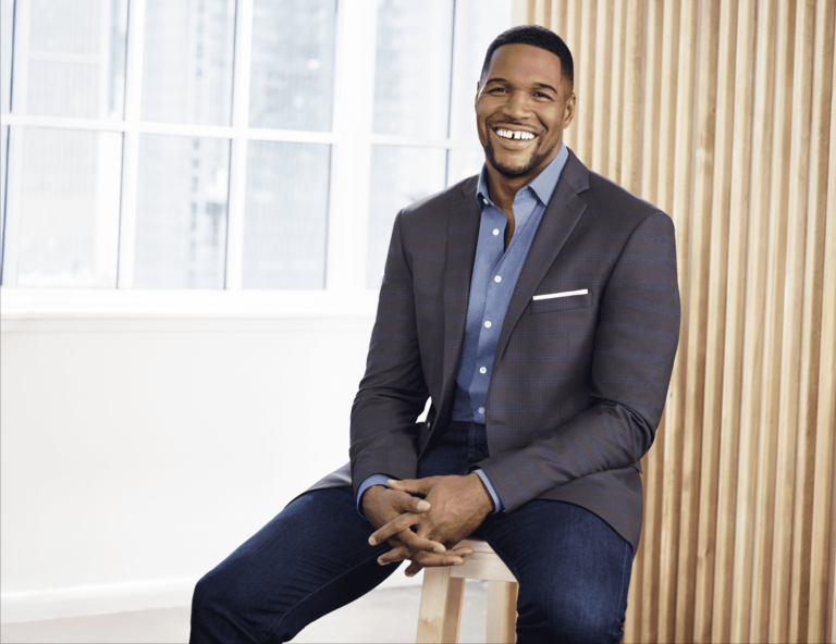 Michael Strahan Named Broadcaster of the Year by NYSBA