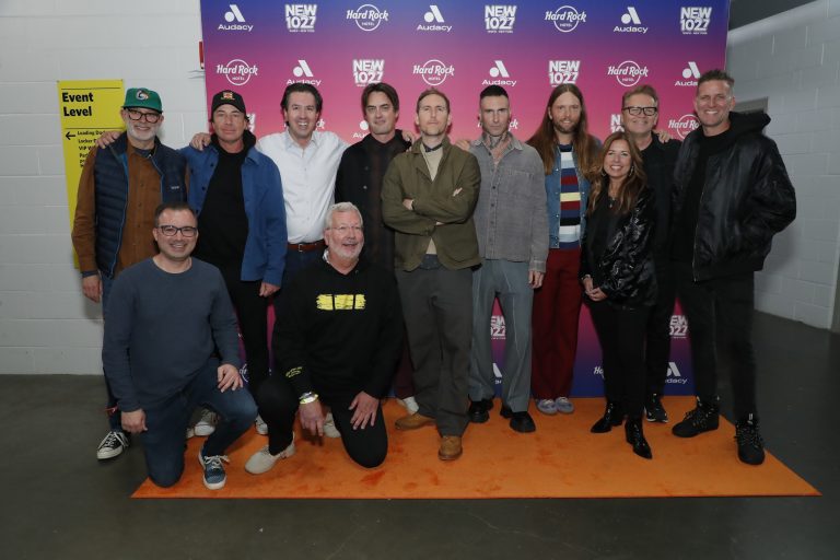 Executives from Audacy met with Maroon 5 (Photos)